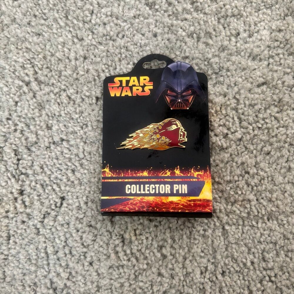 Darth Vader Helmet on Fire Collector Pin - Star Wars Disney Pin